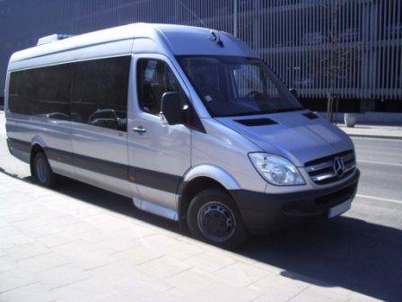 Mercedes Benz Sprinter noma Jēkabpilī mikroautobuss 15 16 17 18 20 sēdvietas