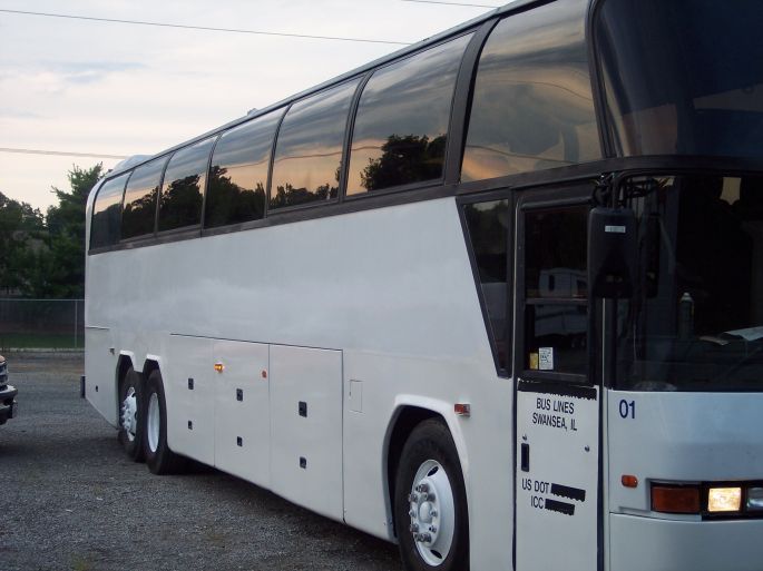 Autobusu noma Jēkabpilī Neoplan